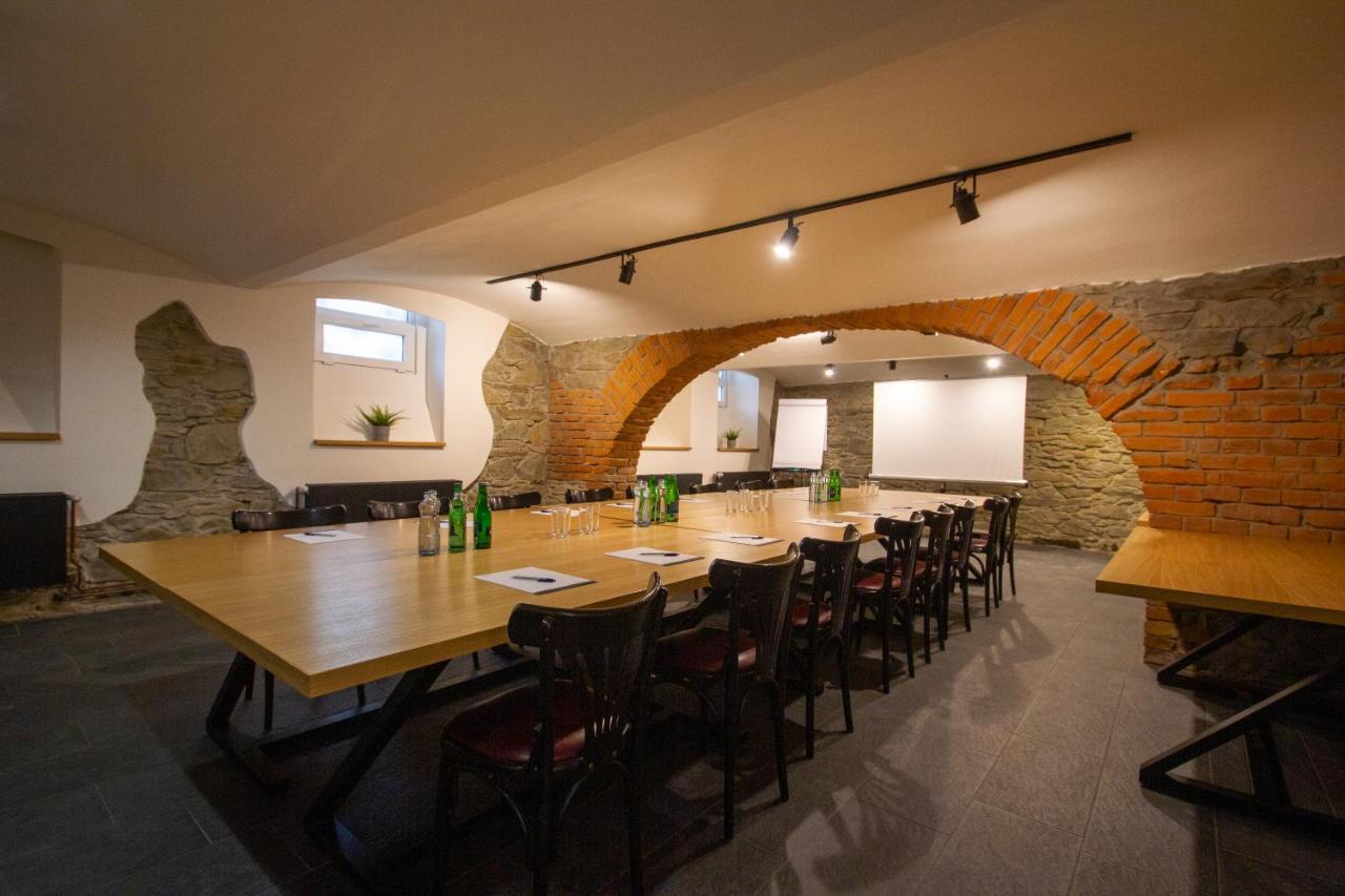 Hotel Dobre Misto Karniów Zewnętrze zdjęcie